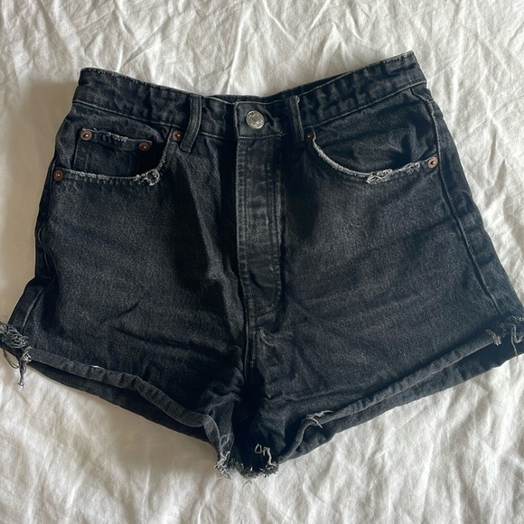 Zara Denim Shorts - Picture 1 of 5